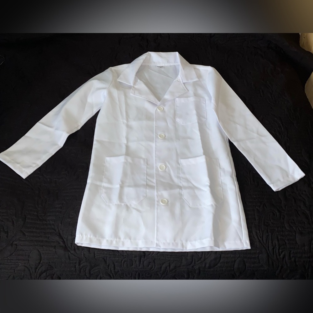 Spirit Halloween Size Medium